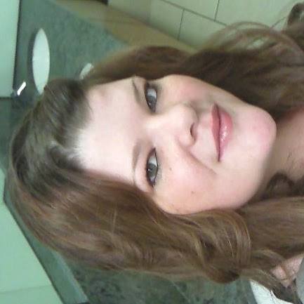 Amy Heard Photo 24