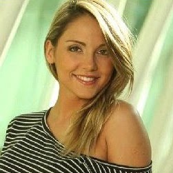 Muriel Martin Photo 8
