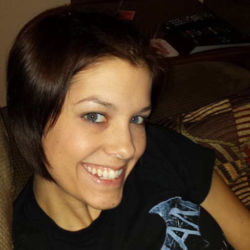 Nicole Robinson Photo 16