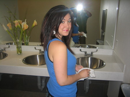 Julie Garrison Photo 19