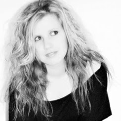 Angela Manning Photo 15