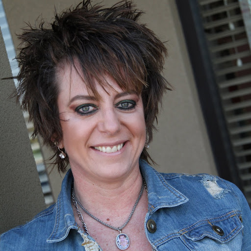 Christine Gregory Photo 14
