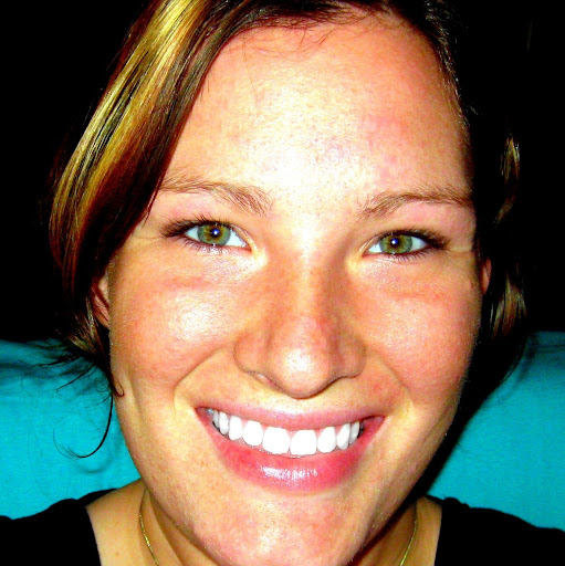 Stephanie Francis Photo 14