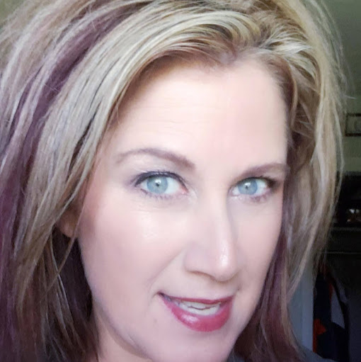 Melissa Lutz Photo 40