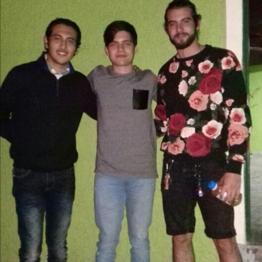 Daniel Cerda Photo 10