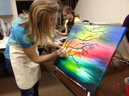 Julie Woods Photo 15