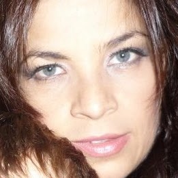 Julia Robles Photo 28