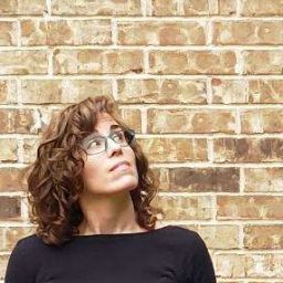 Elizabeth Mccoy Photo 35