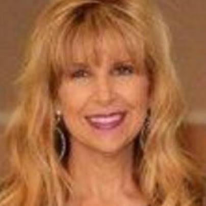 Julie Gregory Photo 33