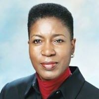 Sandra Glover Photo 28