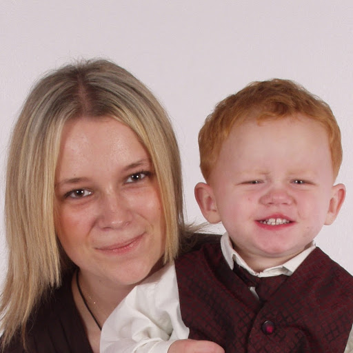 Angela Dobson Photo 37