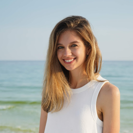Kristen Martin Photo 31