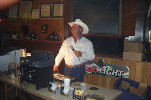 Raymond Miles Photo 30