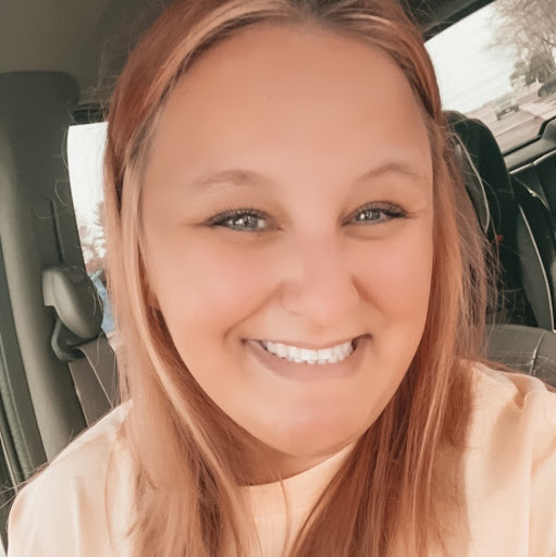 Courtney Hughes Photo 29