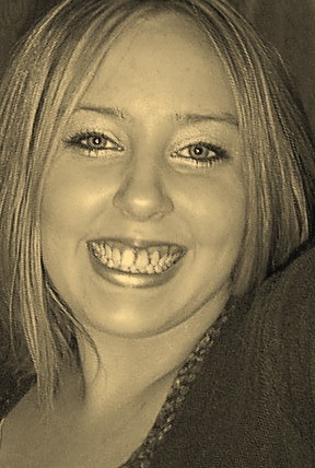 Jennifer Day Photo 45