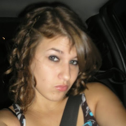 Kristen Thomas Photo 45