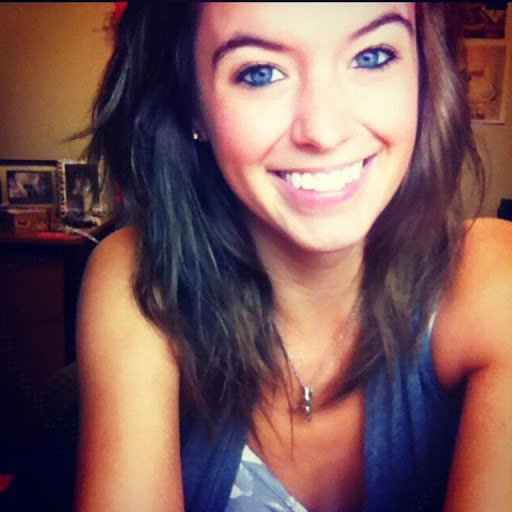 Samantha Paul Photo 32