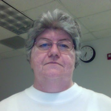 Linda Roach Photo 38