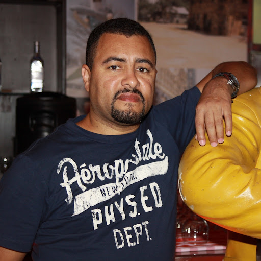 Elvin Rodriguez Photo 27