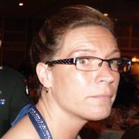 Shelley Moore Photo 33