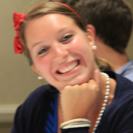 Lyndsay Robinson Photo 20