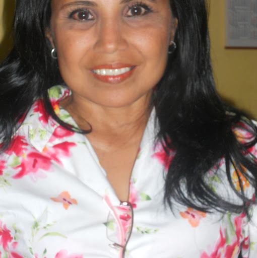 Amanda Salazar Photo 40