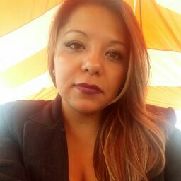 Janet Romero Photo 32