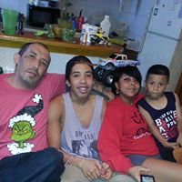 Robert Castro Photo 35