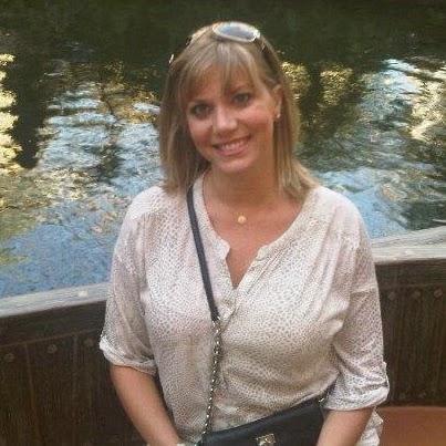Jennifer Rowe Photo 12