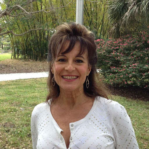 Wendy Christopher Photo 35