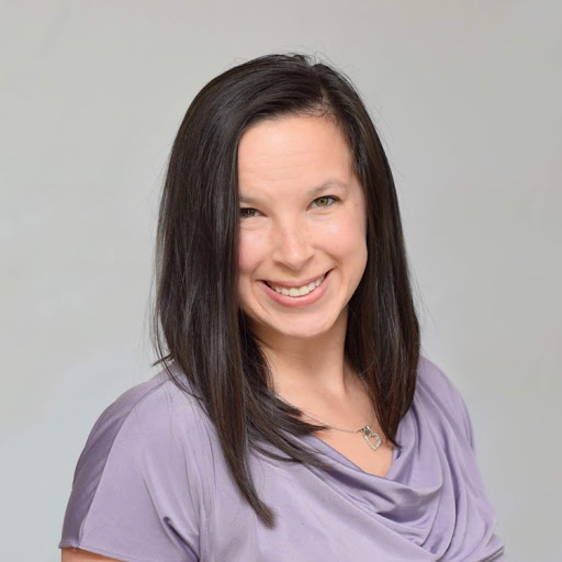 Danielle Neubauer Photo 17