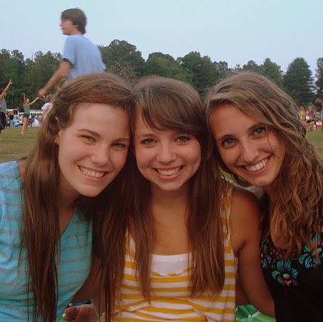 Sarah Johns Photo 29