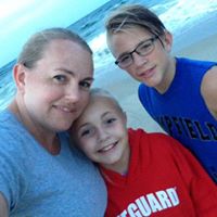 Stephanie Mcclintock Photo 9