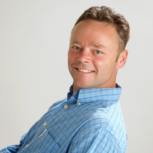 Lee Mills Photo 16