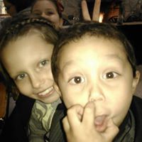 Carlos Deleon Photo 32