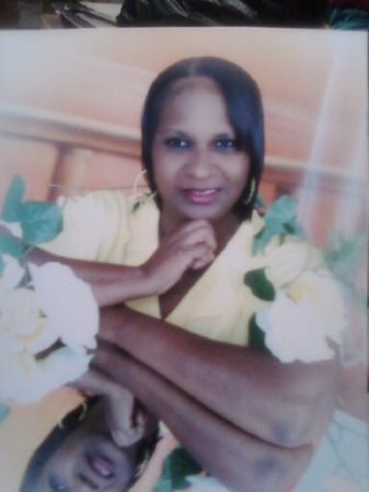 Terri Taylor Photo 12