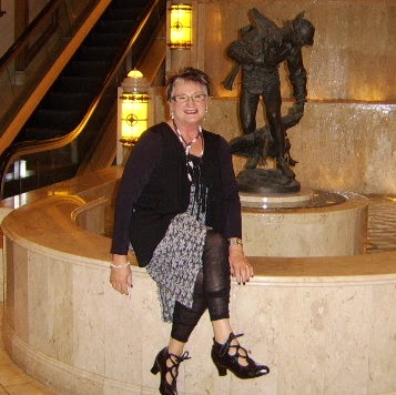 Catherine Lane Photo 36