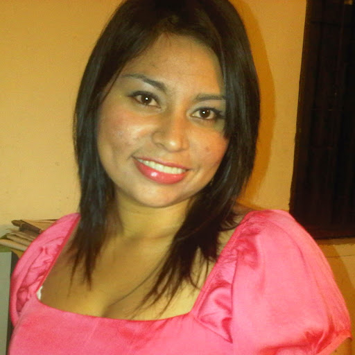 Karina Robles Photo 17