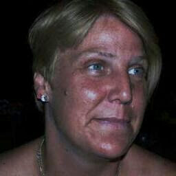 Eva Peters Photo 19