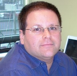 Robert Gaynor Photo 30