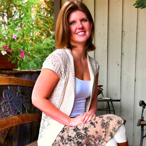 Jennifer Newton Photo 39