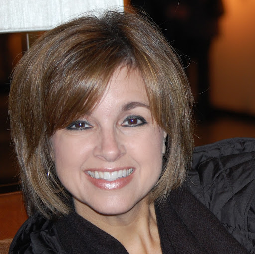 Lori Leslie Photo 32