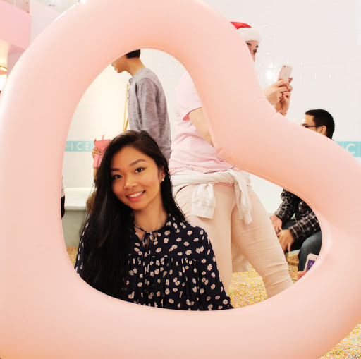 Sandra Zheng Photo 3