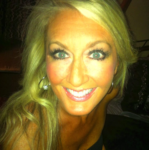 Kelli Russell Photo 29