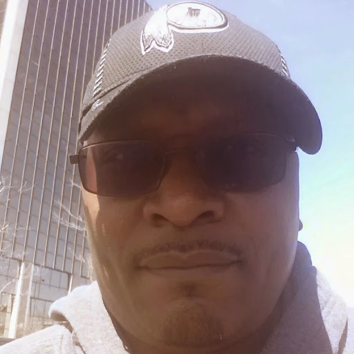 Kenneth Marshall Photo 37
