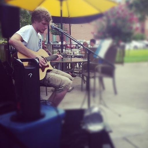 Sean Mcdermott Photo 34