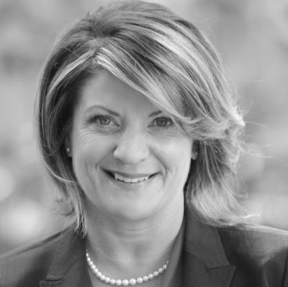 Jennifer Higgins Photo 24