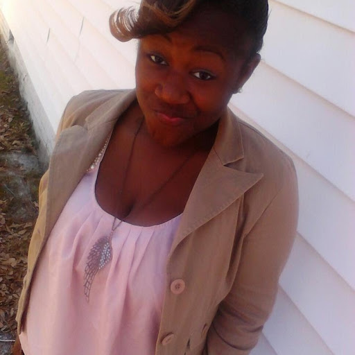 Tasia Harris Photo 17