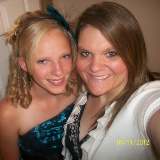Rachel Thacker Photo 13