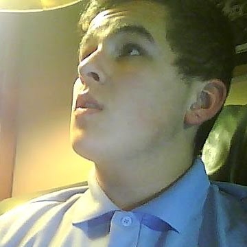 Oliver Sharpe Photo 6